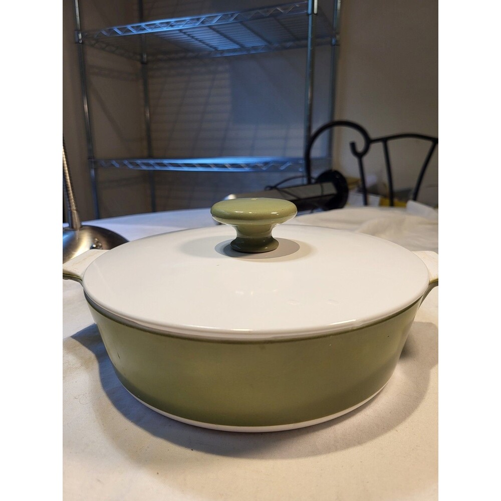 Corning Ware 1 Qt Casserole Dish W/ Lid- Avocado Green- Vintage- 60’s/70’s-